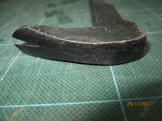 แชลงงัดเอนกประสงค์ (ตรงหัวใช้เป็นค้อนได้) เป็นของมาจากญี่ปุ่น แชลงงัดเอนกประสงค์ (ตรงหัวใช้เป็นค้อนได้) เป็นของมาจากญี่ปุ่น