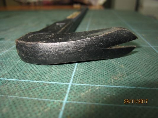 แชลงงัดเอนกประสงค์ (ตรงหัวใช้เป็นค้อนได้) เป็นของมาจากญี่ปุ่น แชลงงัดเอนกประสงค์ (ตรงหัวใช้เป็นค้อนได้) เป็นของมาจากญี่ปุ่น