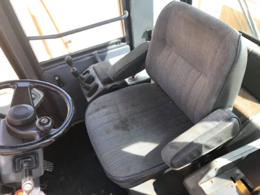 ขายรถตักล้อยาง TCM L39 (ขนาดเท่า WA400) รถนอกนำเข้าจากญี่ปุ่น สภาพสวยพร้อมใช้งาน มีVDOการทำงานครับ