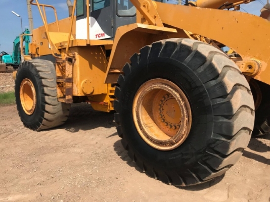 ขายรถตักล้อยาง TCM L39 (ขนาดเท่า WA400) รถนอกนำเข้าจากญี่ปุ่น สภาพสวยพร้อมใช้งาน มีVDOการทำงานครับ