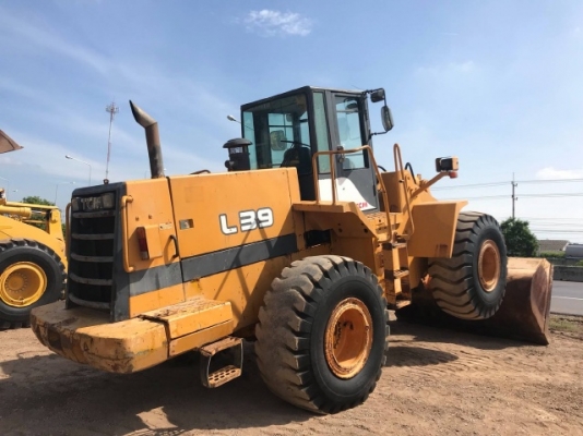 ขายรถตักล้อยาง TCM L39 (ขนาดเท่า WA400) รถนอกนำเข้าจากญี่ปุ่น สภาพสวยพร้อมใช้งาน มีVDOการทำงานครับ