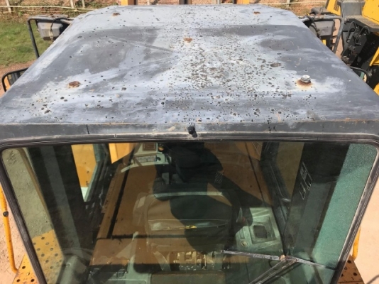 ขายรถตักล้อยาง TCM L39 (ขนาดเท่า WA400) รถนอกนำเข้าจากญี่ปุ่น สภาพสวยพร้อมใช้งาน มีVDOการทำงานครับ