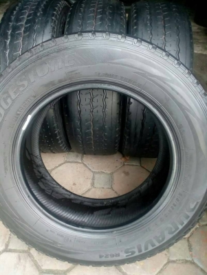 215/65R16 BRIDGESTONE DURAVIS R624 ปี14 ชุด 4 เส้น โทร.0814273941 215/65R16 BRIDGESTONE DURAVIS R624 ปี14 ชุด 4 เส้น โทร.0814273941