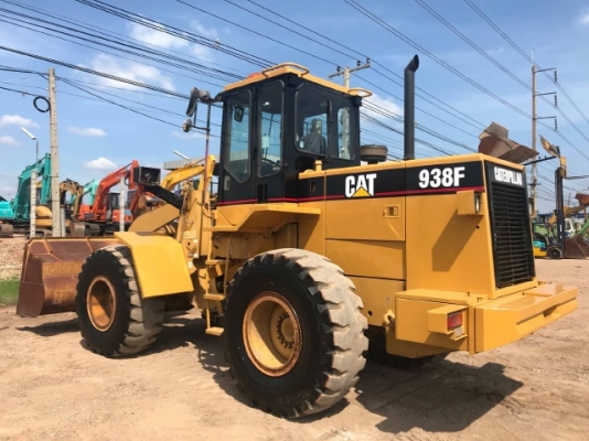ขายรถตักล้อยาง CAT 938F (ขนาดเท่า WA300) รถนอกนำเข้าเองจากญี่ปุ่น สภาพสวยพร้อมใช้งาน มีVDOการทำงานครับ