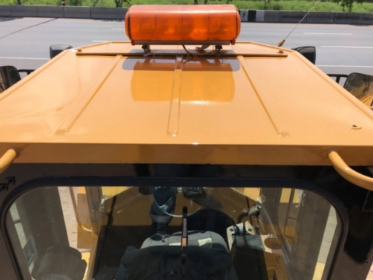 ขายรถตักล้อยาง CAT 938F (ขนาดเท่า WA300) รถนอกนำเข้าเองจากญี่ปุ่น สภาพสวยพร้อมใช้งาน มีVDOการทำงานครับ