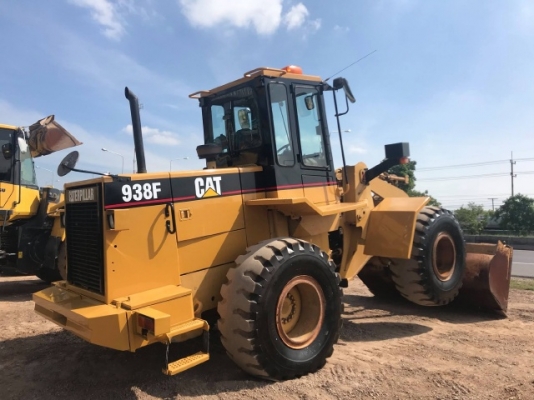 ขายรถตักล้อยาง CAT 938F (ขนาดเท่า WA300) รถนอกนำเข้าเองจากญี่ปุ่น สภาพสวยพร้อมใช้งาน มีVDOการทำงานครับ