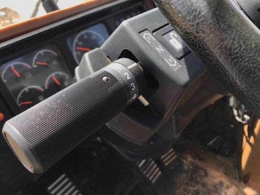 ขายรถตักล้อยาง CAT 938F (ขนาดเท่า WA300) รถนอกนำเข้าเองจากญี่ปุ่น สภาพสวยพร้อมใช้งาน มีVDOการทำงานครับ