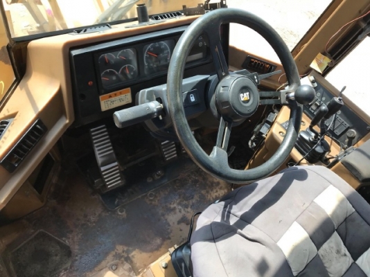 ขายรถตักล้อยาง CAT 938F (ขนาดเท่า WA300) รถนอกนำเข้าเองจากญี่ปุ่น สภาพสวยพร้อมใช้งาน มีVDOการทำงานครับ