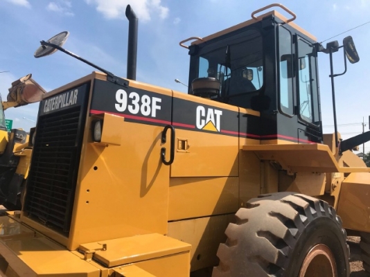ขายรถตักล้อยาง CAT 938F (ขนาดเท่า WA300) รถนอกนำเข้าเองจากญี่ปุ่น สภาพสวยพร้อมใช้งาน มีVDOการทำงานครับ