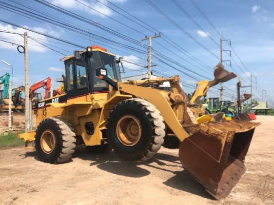 ขายรถตักล้อยาง CAT 938F (ขนาดเท่า WA300) รถนอกนำเข้าเองจากญี่ปุ่น สภาพสวยพร้อมใช้งาน มีVDOการทำงานครับ