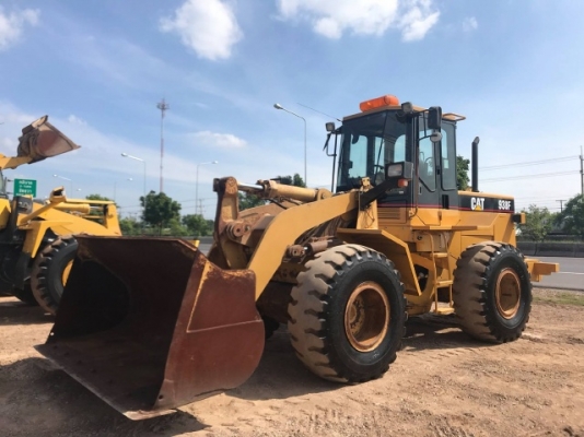 ขายรถตักล้อยาง CAT 938F (ขนาดเท่า WA300) รถนอกนำเข้าเองจากญี่ปุ่น สภาพสวยพร้อมใช้งาน มีVDOการทำงานครับ