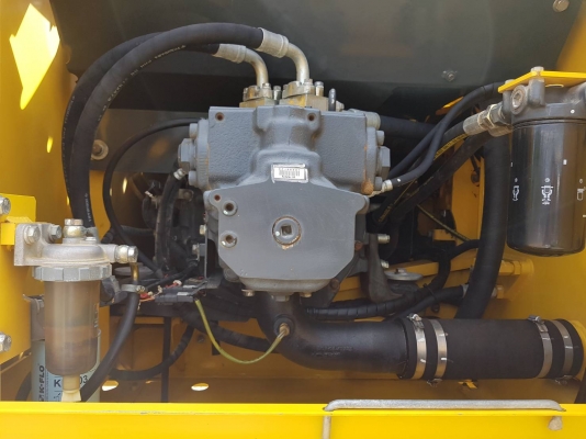 KOMATSU PC200-7 7000 ชม. สนใจติดต่อ 081-4283210