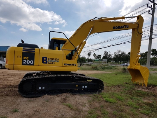 KOMATSU PC200-7 7000 ชม. สนใจติดต่อ 081-4283210