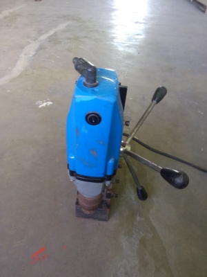 สว่านแท่นแม่เหล็ก