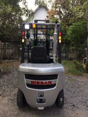 ขายรถโฟร์คลิฟท์มือสอง ขายรถโฟร์คลิฟท์มือสอง