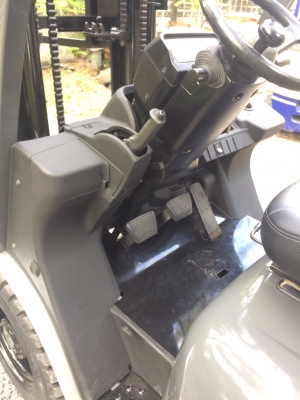 ขายรถโฟร์คลิฟท์มือสอง ขายรถโฟร์คลิฟท์มือสอง