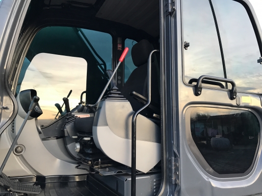 KOBELCO SK200-8 Super-XM 7000 ชม สภาพสวยพร้อมใช้ สนใจติดต่อ 081-4283210