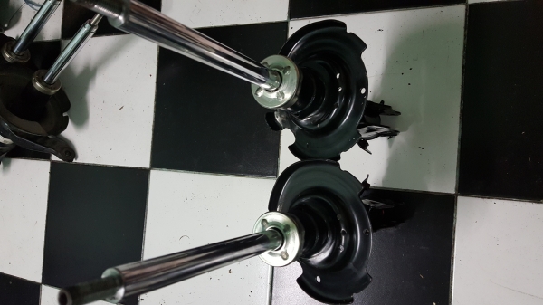 ขายโช็คหน้ามาสด้า2