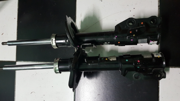 ขายโช็คหน้ามาสด้า2