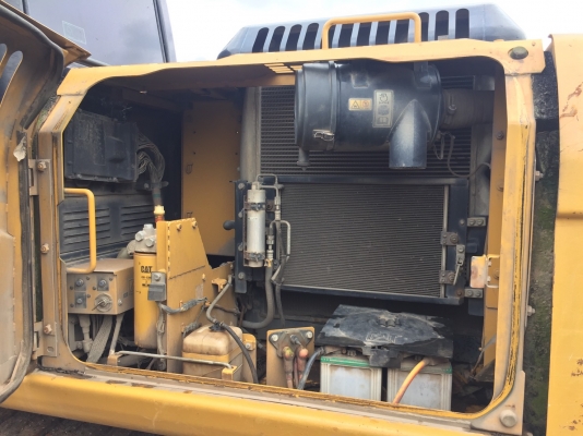 รถแบคโฮ CAT 315D. , ( รถทำงาน 6,xxx กม. ) สนใจติดต่อ 081 - 6079515
