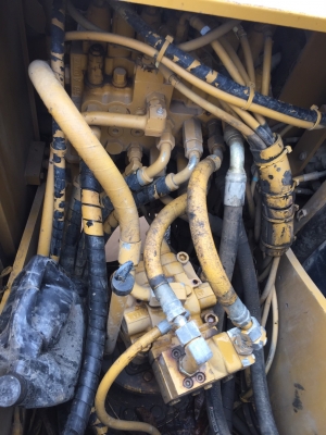รถแบคโฮ CAT 315D. , ( รถทำงาน 6,xxx กม. ) สนใจติดต่อ 081 - 6079515