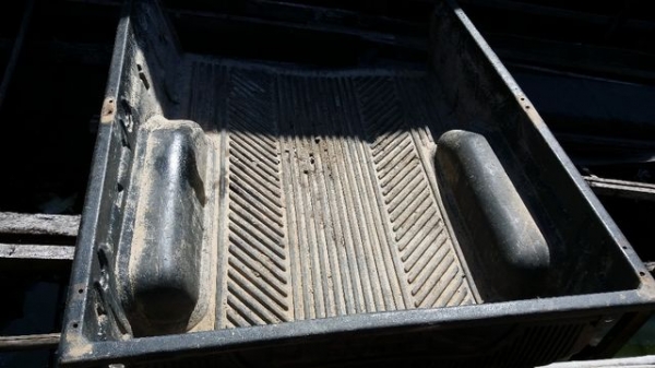 พื้นปูกระบะอีซูซุดราก้อนอายแค๊ป