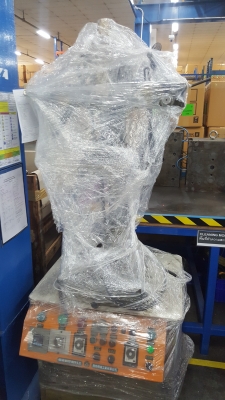 เครื่องปั๊ม 4 เครื่องมีเครื่องปั๊มร้อน 1 เครื่่องราคารวม 60,000 บาท