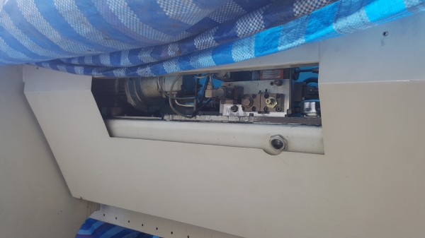 เครื่องพับโลหะ 8 มิล6ฟุตไม่มีใบ 90,000 บาท เครื่องพับโลหะ 8 มิล6ฟุตไม่มีใบ 90,000 บาท