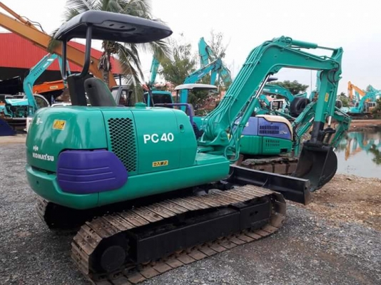 ขายจ้า KOMATSU PC40-7  เก่าญี่ปุ่นแท้  มีลายแย๊ก  4,XXX  ชั่วโมง  พร้อมทำสีใหม่  ลองระบบกันได้ทุกวันจ้า  089-3818694  ดวงนภา