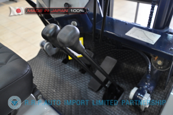 ขายรถโฟล์คลิฟท์มือสอง KOMATSU รุ่น FG20-252967 นำเข้าจากประเทศญี่ปุ่น 100\% ไม่เคยใช้งานในไทย