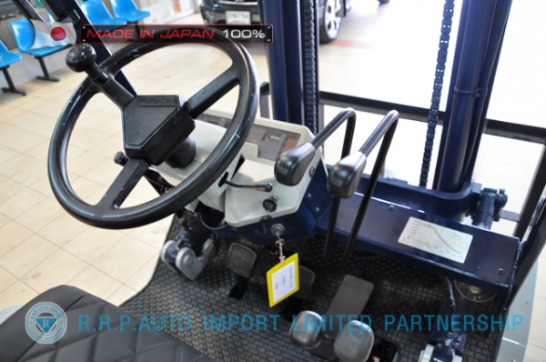 ขายรถโฟล์คลิฟท์มือสอง KOMATSU รุ่น FG20-252967 นำเข้าจากประเทศญี่ปุ่น 100\% ไม่เคยใช้งานในไทย