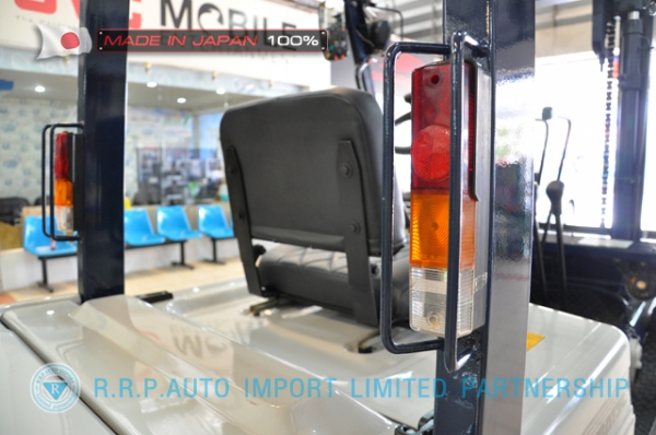 ขายรถโฟล์คลิฟท์มือสอง KOMATSU รุ่น FG20-252967 นำเข้าจากประเทศญี่ปุ่น 100\% ไม่เคยใช้งานในไทย