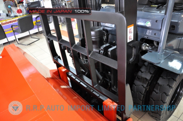 ขายรถโฟล์คลิฟท์มือสอง TOYOTA รุ่น 8FD25-14568 นำเข้าจากประเทศญี่ปุ่น 100\% ไม่เคยใช้งานในไทย