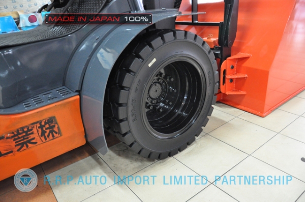 ขายรถโฟล์คลิฟท์มือสอง TOYOTA รุ่น 8FD25-14568 นำเข้าจากประเทศญี่ปุ่น 100\% ไม่เคยใช้งานในไทย