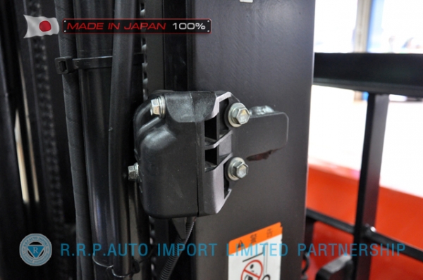 ขายรถโฟล์คลิฟท์มือสอง TOYOTA รุ่น 8FD25-14568 นำเข้าจากประเทศญี่ปุ่น 100\% ไม่เคยใช้งานในไทย