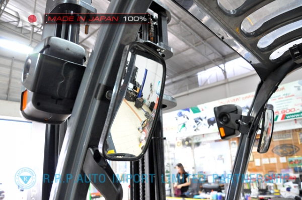 ขายรถโฟล์คลิฟท์มือสอง TOYOTA รุ่น 8FD25-14568 นำเข้าจากประเทศญี่ปุ่น 100\% ไม่เคยใช้งานในไทย