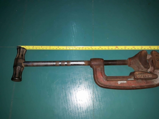 ขายคัตเตอร์ตัดท่อ BAHCO MADE IN SWEDEN.มือสองใหญ่หนักๆ