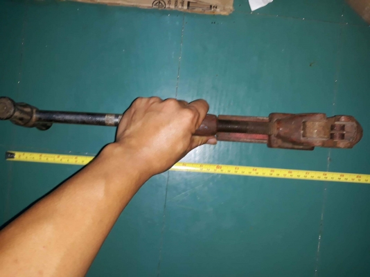 ขายคัตเตอร์ตัดท่อ BAHCO MADE IN SWEDEN.มือสองใหญ่หนักๆ