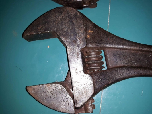 ขายประแจเลื่อนGEDORE 18" ;  EROLA 18" MADE IN GERMANY. งานเก่ามือสองสภาพดี