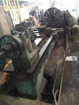 เครื่องกลึง 10 ฟุต 4 จับ 800 สวิง 1,200 รูผ่าน 4 นิ้วยันงานได้ 2 เมตร พวงมาลัยขวา ราคากันเองครับ เครื่องกลึง 10 ฟุต 4 จับ 800 สวิง 1,200 รูผ่าน 4 นิ้วยันงานได้ 2 เมตร พวงมาลัยขวา ราคากันเองครับ