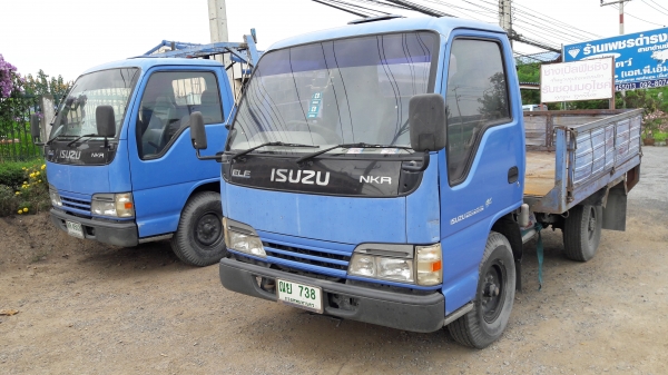 Isuzu NKR 4JB-Turbo 4 ล้อ ห้างแท้ มีหลายคันให้เลือก Isuzu NKR 4JB-Turbo 4 ล้อ ห้างแท้ มีหลายคันให้เลือก