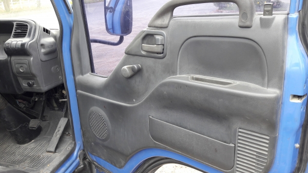 Isuzu NKR 4JB-Turbo 4 ล้อ ห้างแท้ มีหลายคันให้เลือก