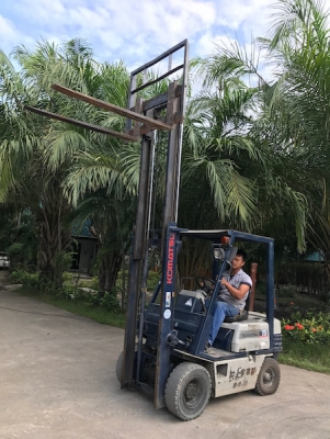 ขายFORKLIFT KOMATSU FG15-15(1.5ตัน)(AUTO) สวยเดิมจากญี่ปุ่น ยังไม่เคยใช้ในไทย 125,000เท่านั้น!!