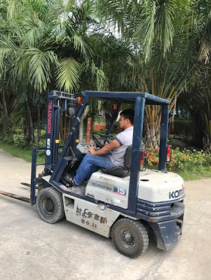 ขายFORKLIFT KOMATSU FG15-15(1.5ตัน)(AUTO) สวยเดิมจากญี่ปุ่น ยังไม่เคยใช้ในไทย 125,000เท่านั้น!!