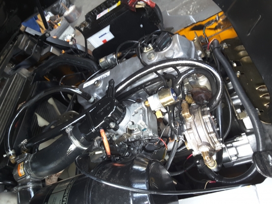 ขายฟอร์คลิฟท์ขนาด 2.5 ตันเสายกสูง 4 เมตร สนใจ 0813535948