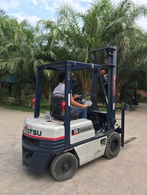 ขายFORKLIFT KOMATSU FG15-15(1.5ตัน)(เสา4เมตร) สวยเดิมจากญี่ปุ่น ยังไม่เคยใช้ในไทย 139,000เท่านั้น!!