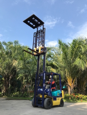 ขายFORKLIFT KOMATSU FG15-17(เสา3เมตร)(งาหนีบ)(งาสไลด์)(1.5ตัน) สวยเดิมจากญี่ปุ่น ยังไม่เคยใช้ในไทย 150,000เท่านั้น!!