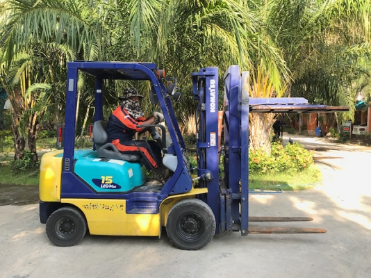 ขายFORKLIFT KOMATSU FG15-17(เสา3เมตร)(งาหนีบ)(งาสไลด์)(1.5ตัน) สวยเดิมจากญี่ปุ่น ยังไม่เคยใช้ในไทย 150,000เท่านั้น!!