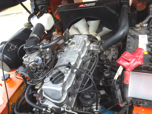 ขายฟอร์คลิฟท์ขนาด 2.5 ตันเสายกสูง 4 เมตร เกียร์ออโต้ สนใจ 0813535948