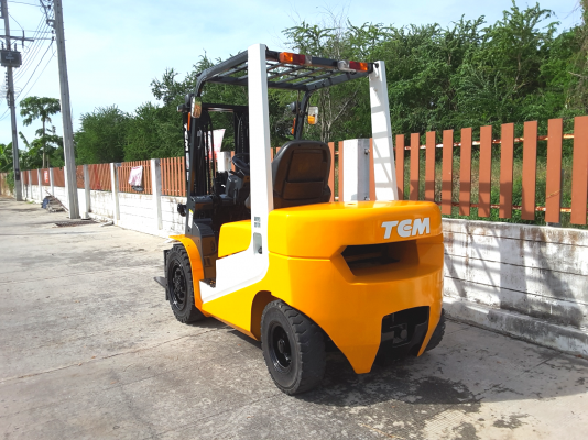 ขาย TCM 3 ตันดีเซล เสายกสูง 4.3 เมตรงาสไลน์ สนใจ 0813535948